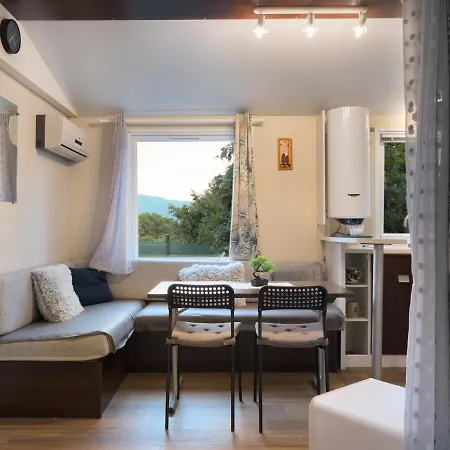 Laurahaus Holiday home *